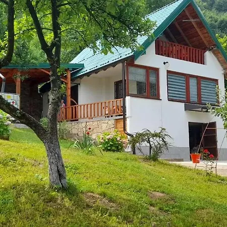 Holiday home Aura Natura